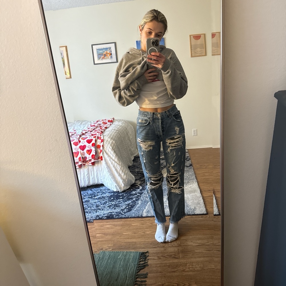 Carmar distressed jeans